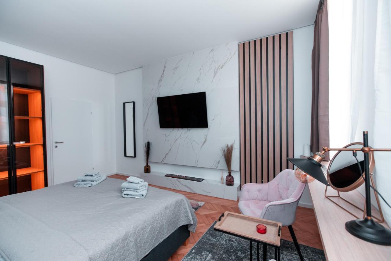 Petit Luxe Apartment Вена Экстерьер фото